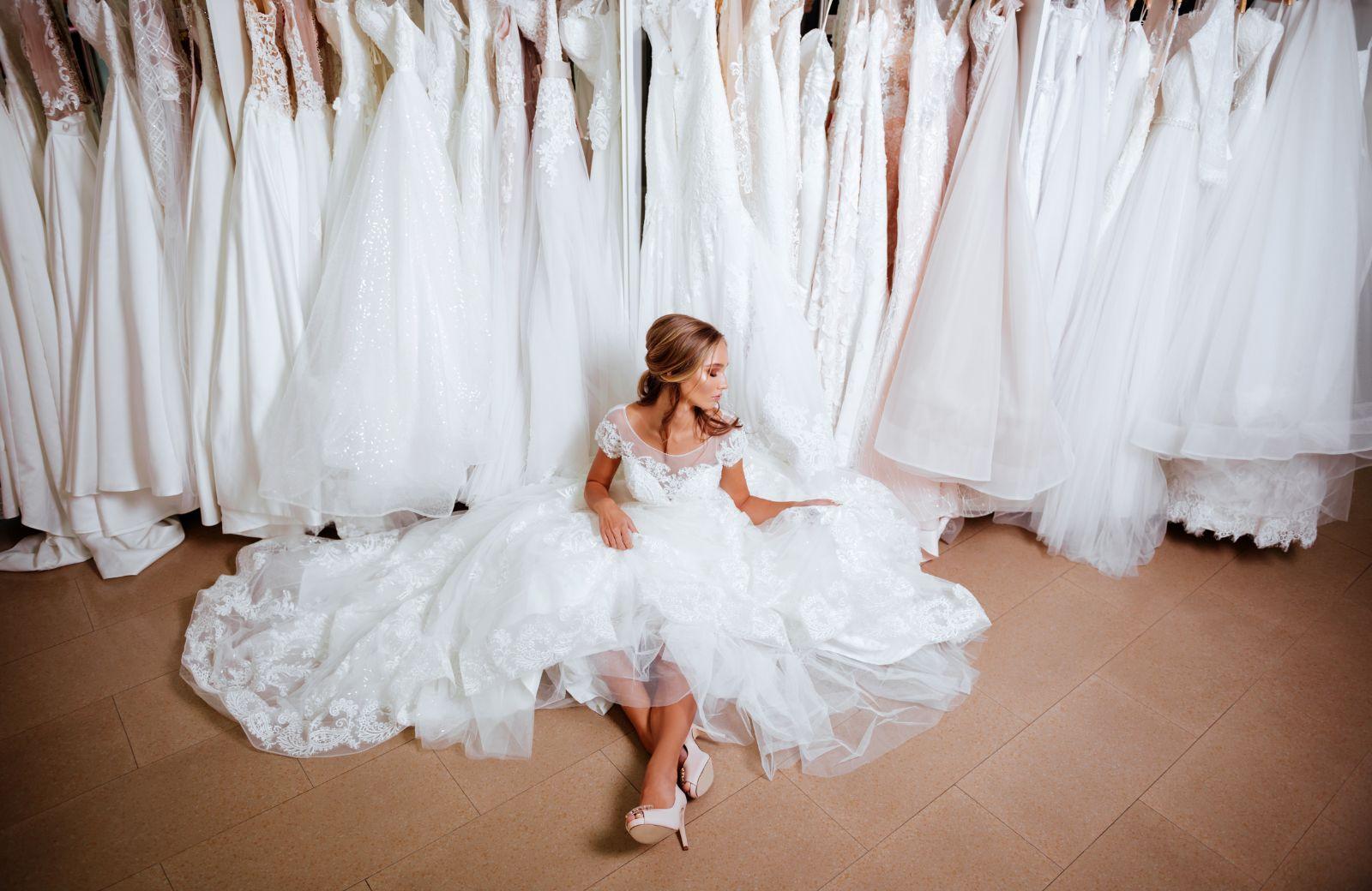 Selecting the Perfect Wedding Dress for LA Venues