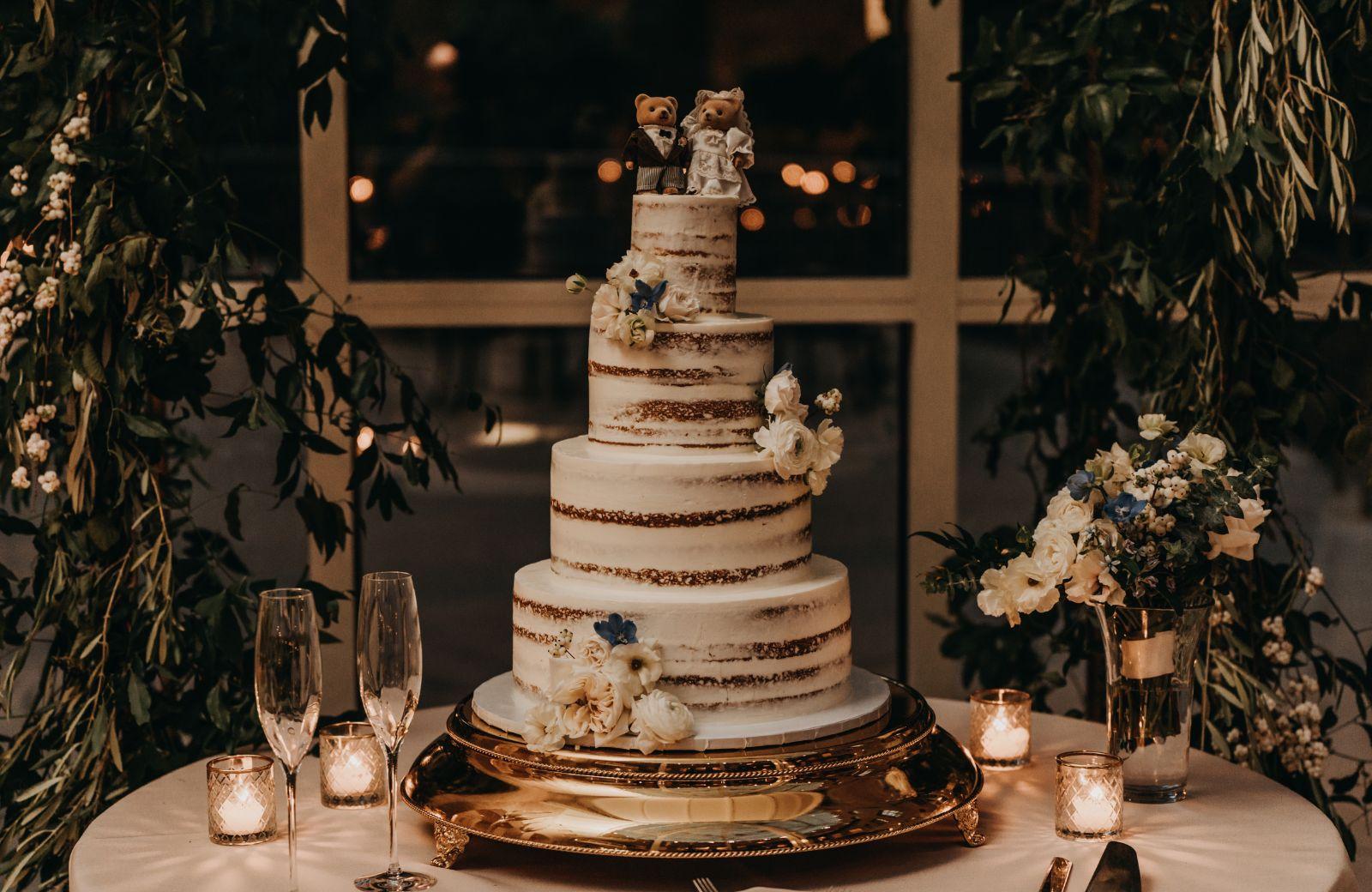 How to Choose the Perfect Wedding Cake in Los Angeles